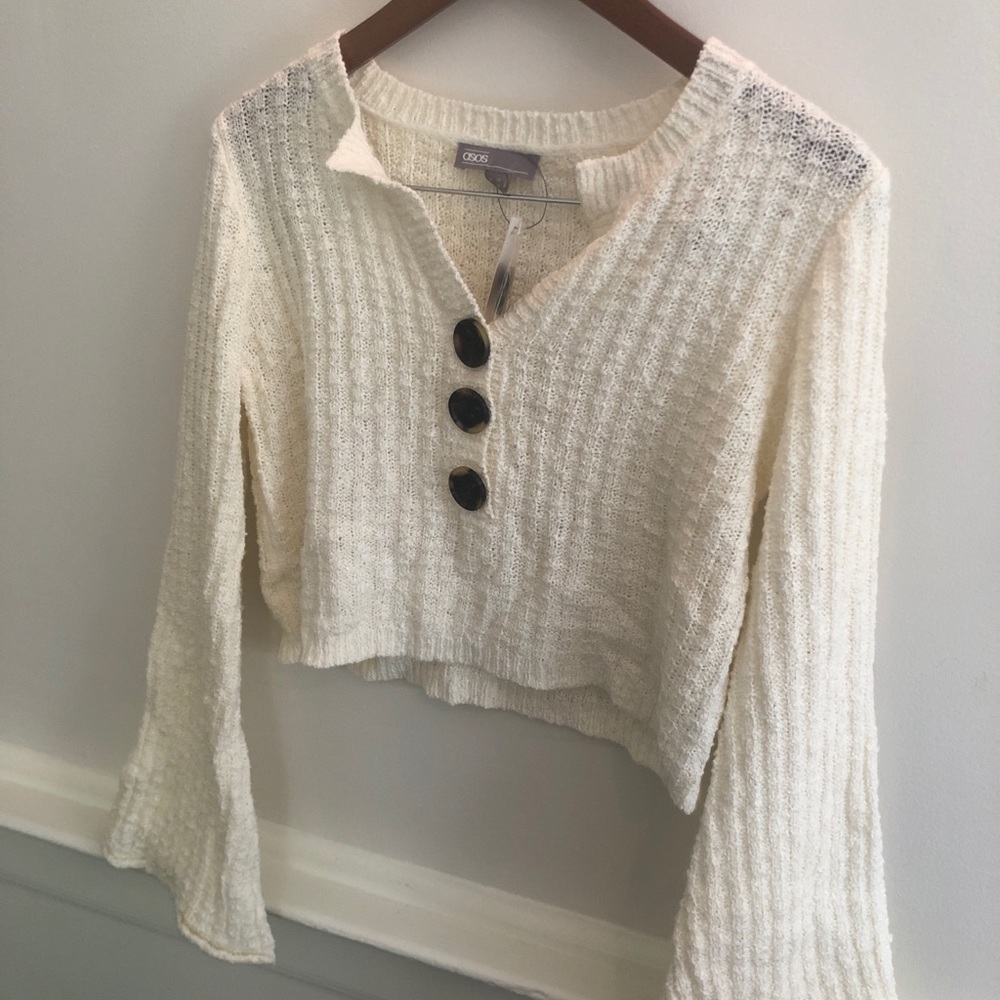 ASOS crop knit, cream size US 6, with buttons